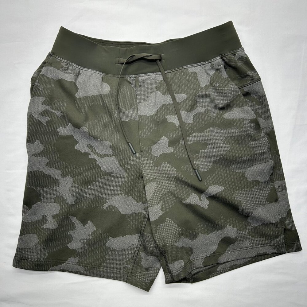 LULULEMON Men's T.H.E. Short Linerless 7" Camo Shorts S Variegated Mesh Olive